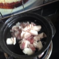 美味牛腩炖海带结 做法图解3)
