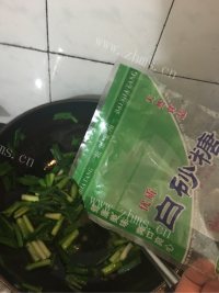 大蒜炒全鸡做法图解6)