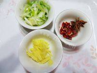 十分诱人的牛肉炖土豆做法图解6)