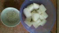 美味薏米冬瓜汤做法图解2)