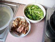 简单版蒜苗炒腊肉做法图解3)