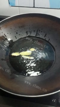 喷香的红烧排骨做法图解2)