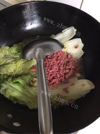好吃的鸵鸟肉烧娃娃菜做法图解5)