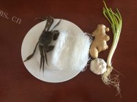 美味的粉丝蒸蟹做法图解1)