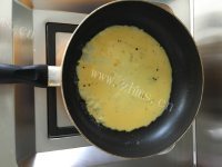 美味的鸡蛋面包包做法图解3)