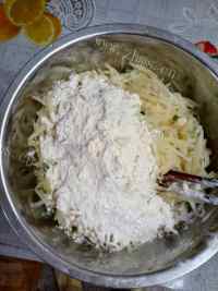 喷香的土豆丝煎饼做法图解8)