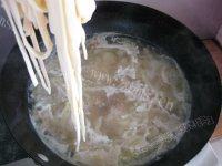简单的热汤面做法图解11)