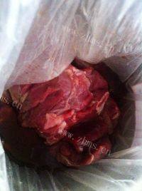 家常菜番茄牛肉汤做法图解1)
