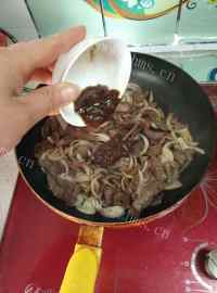 美味的黑椒牛肉做法图解9)