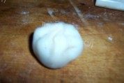 自制彩色冰皮月饼做法图解9)
