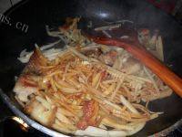 家常菜凉薯炒肉做法图解4)