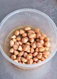 美味早餐花生牛奶做法图解1)