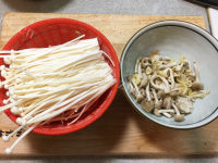 健康的白酱蕈菇炊饭做法图解3)