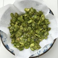 清香油汆豆瓣做法图解8)