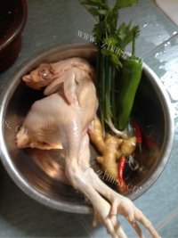 家常菜炒鸡肉做法图解1)