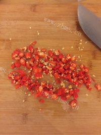泰式柠檬虾做法图解1)