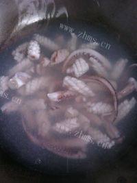 唇齿留香的葱爆鱿鱼做法图解2)