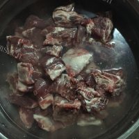 养人的炖排骨汤做法图解1)