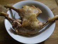 很有食欲的香酥鸭腿做法图解3)