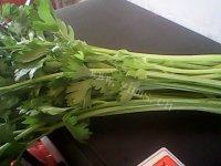 口感好的芹菜炒肉做法图解1)