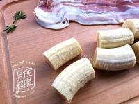 小吃肉桂香蕉培根卷做法图解3)