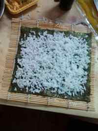 美味的美味可口的寿司做法图解2)