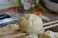 自制猪肉萝卜丝包子做法图解17)