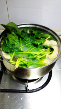 美味的蔬菜菌菇火锅做法图解5)