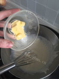 自制椰香芝士蛋糕做法图解4)