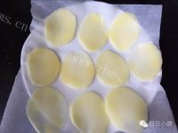 美味的自制薯片做法图解4)