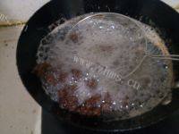 绿色食物炸肉丸