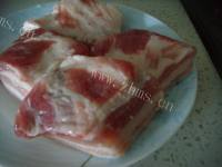 美味的笋干烧肉做法图解1)