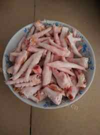 美味的酸辣鸡爪做法图解1)