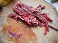 美味花菜炒牛肉做法图解1)