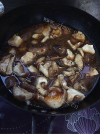 DIY香菇炖鸡腿做法图解7)
