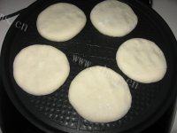 色味俱全的猪肉大葱馅饼做法图解11)