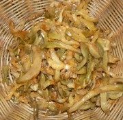 美味的榨菜炒肉丝做法图解3)