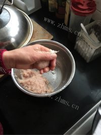 自制鱼丸做法图解4)
