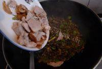 家常菜干豆角炒肉做法图解9)