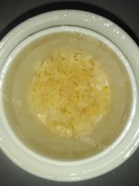 美味的红枣银耳汤做法图解3)