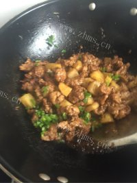 美味的荔枝肉做法图解12)