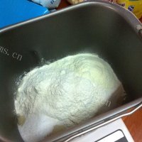 自己做的豆沙面包卷做法图解1)