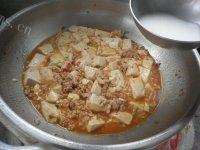 家常菜肉末炖豆腐做法图解12)