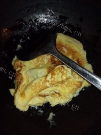 鸡蛋榨菜面做法图解5)