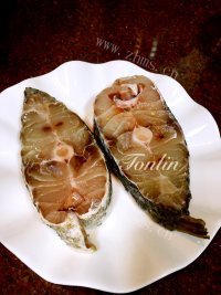 家常菜香煎鱼块做法图解1)