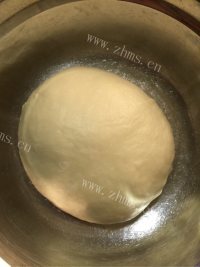 自制鲜奶雪露面包做法图解4)