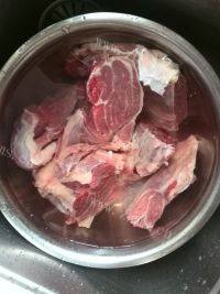 诱人的清炖牛肉做法图解2)