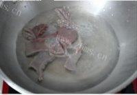 在家做的爆炒腰花做法图解4)