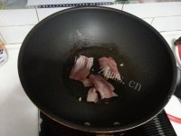 简单的鸡蛋培根三明治做法图解3)