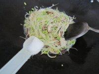 家常菜香菇炒豆芽